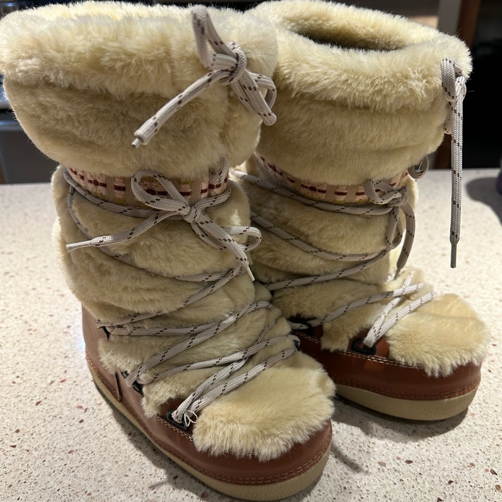 Marc Jacobs Beige and Brown Faux Fur Winter Boots